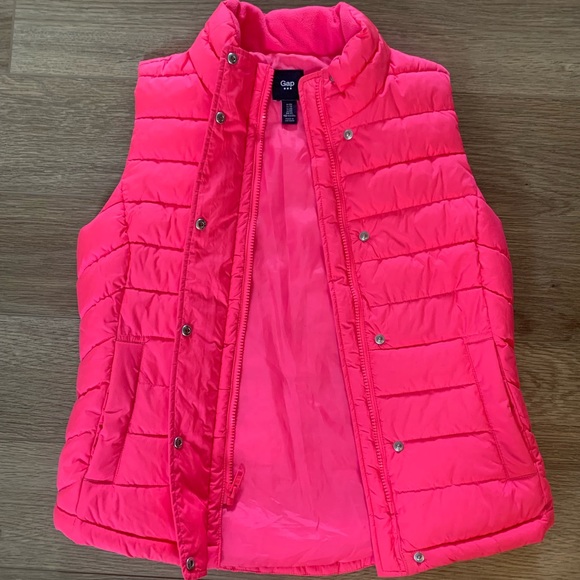 Barbie Pink Gap puffer vest - Picture 2 of 4
